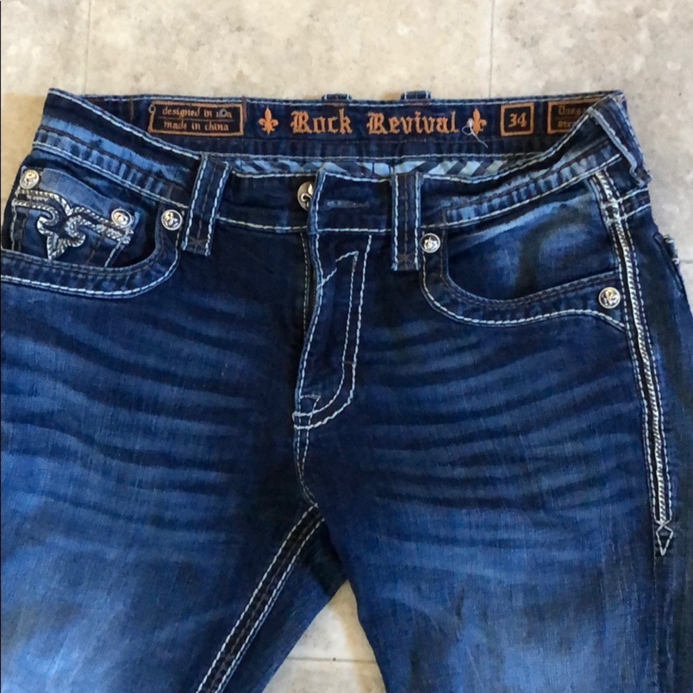 Men’s Rock Revival Jeans ( Daegan Straight)